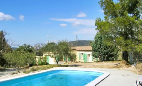 Maison de 4 chambres avec piscine privee terrasse amenagee et wifi a La Verdiere